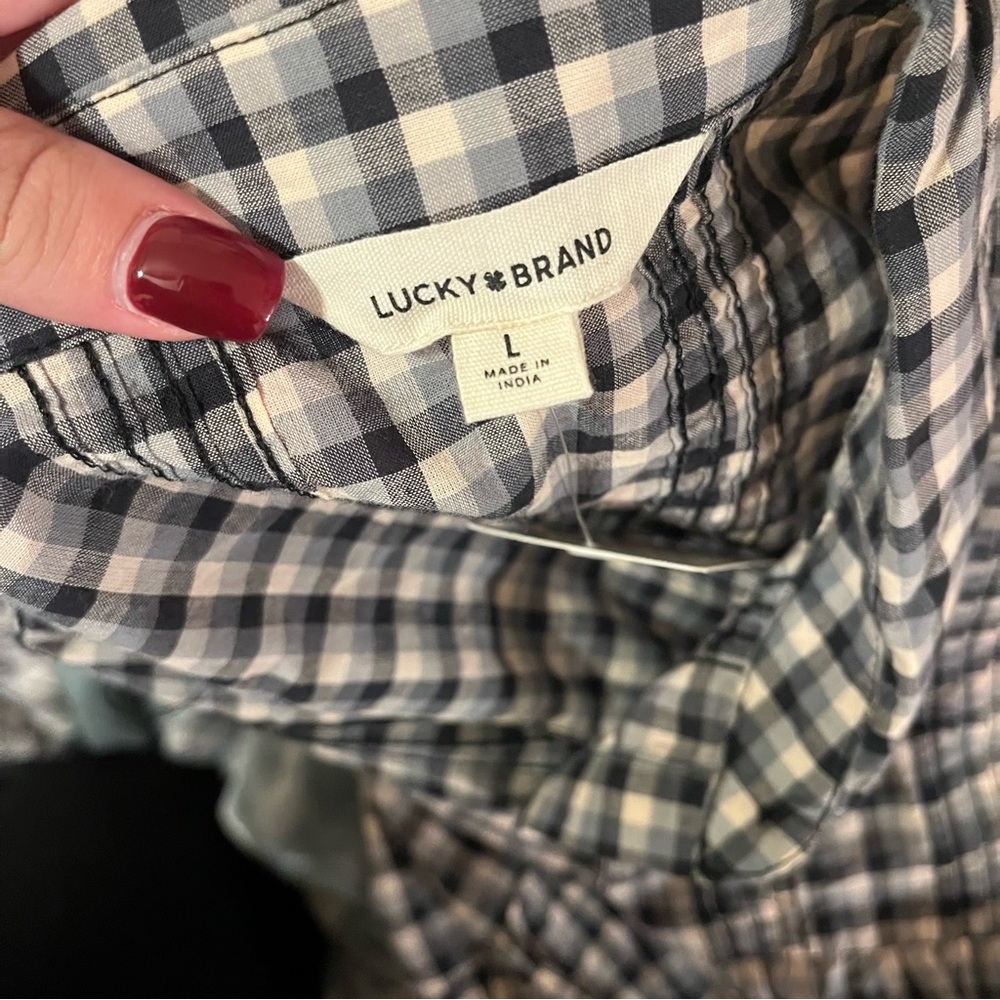 NWT Plaid Henley Top - Picture 6 of 8